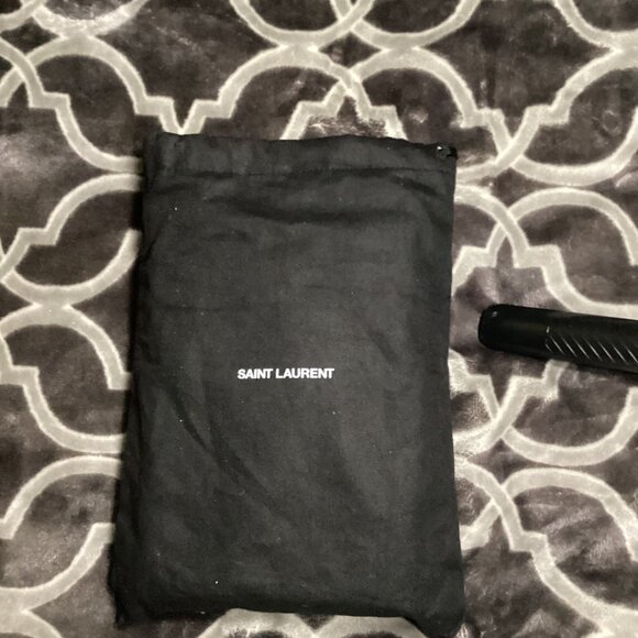 Saint Laurent Cassandre Envelope Chain Wallet in Grain de Poudre leathe - Picture 8 of 12